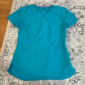 Women’s Small Scrub top